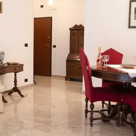 Апартаменты Punta Levante *